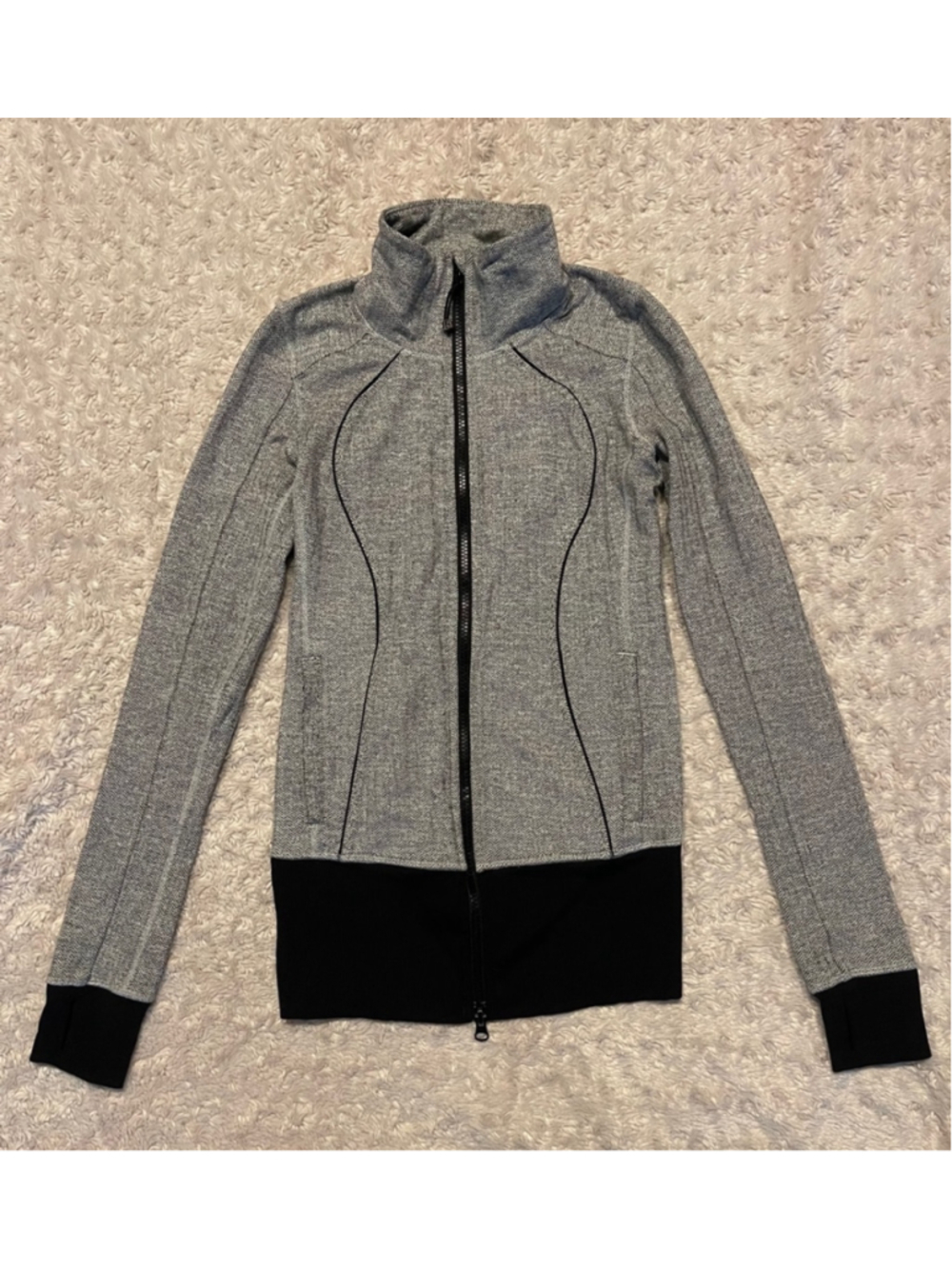 Lululemon Women's Nice Asana Jacket Size 2 Herringbone, EUC
